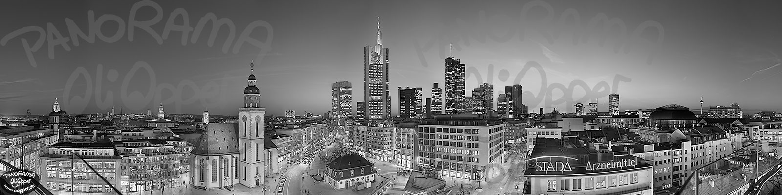Frankfurt - Skyline von der Zeilgalerie - p8262 - (c) by Oliver Opper